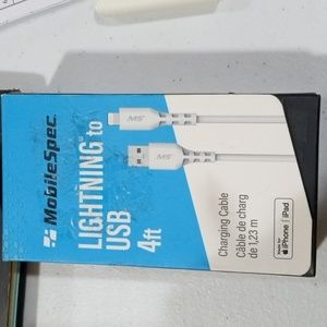 NIB!! "MobileSpec" 4ft Lightning to USB white charging cable 